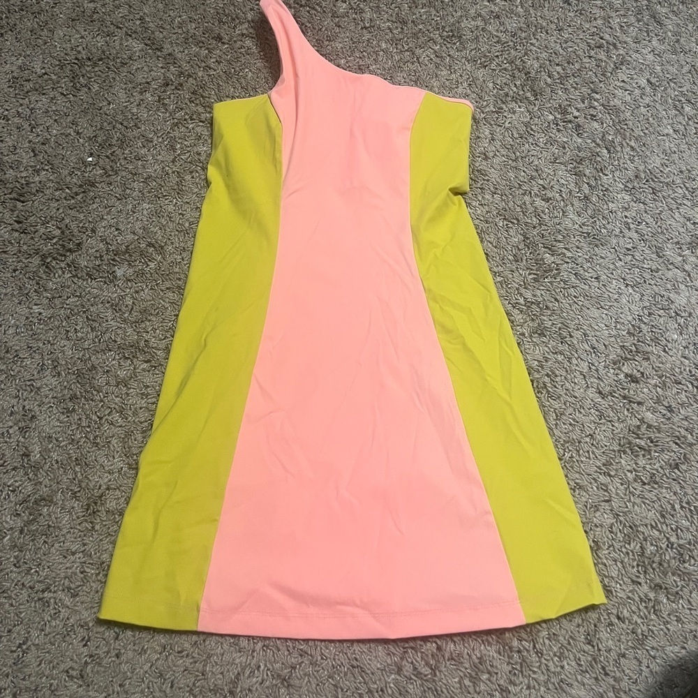 Outdoor voices Colorblock One-Shoulder Dress - Picture 3 of 5